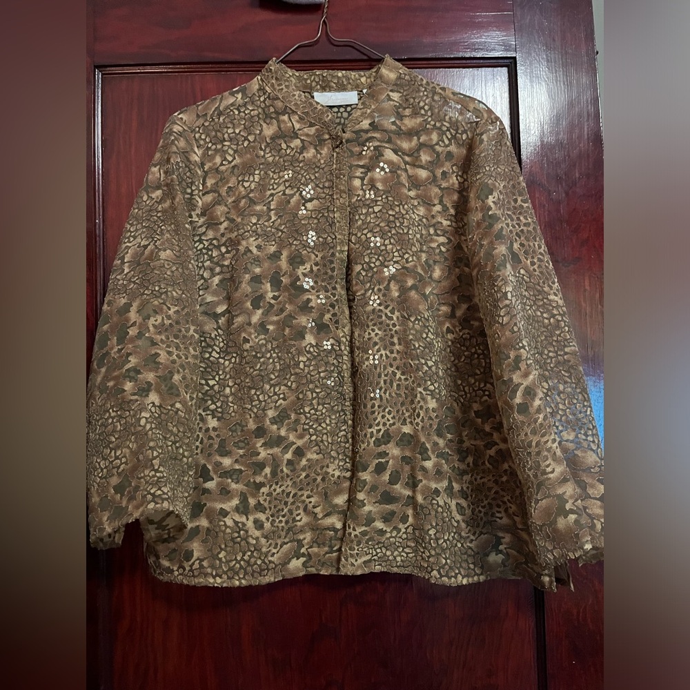 Women’s top, size large petite, JH Collection